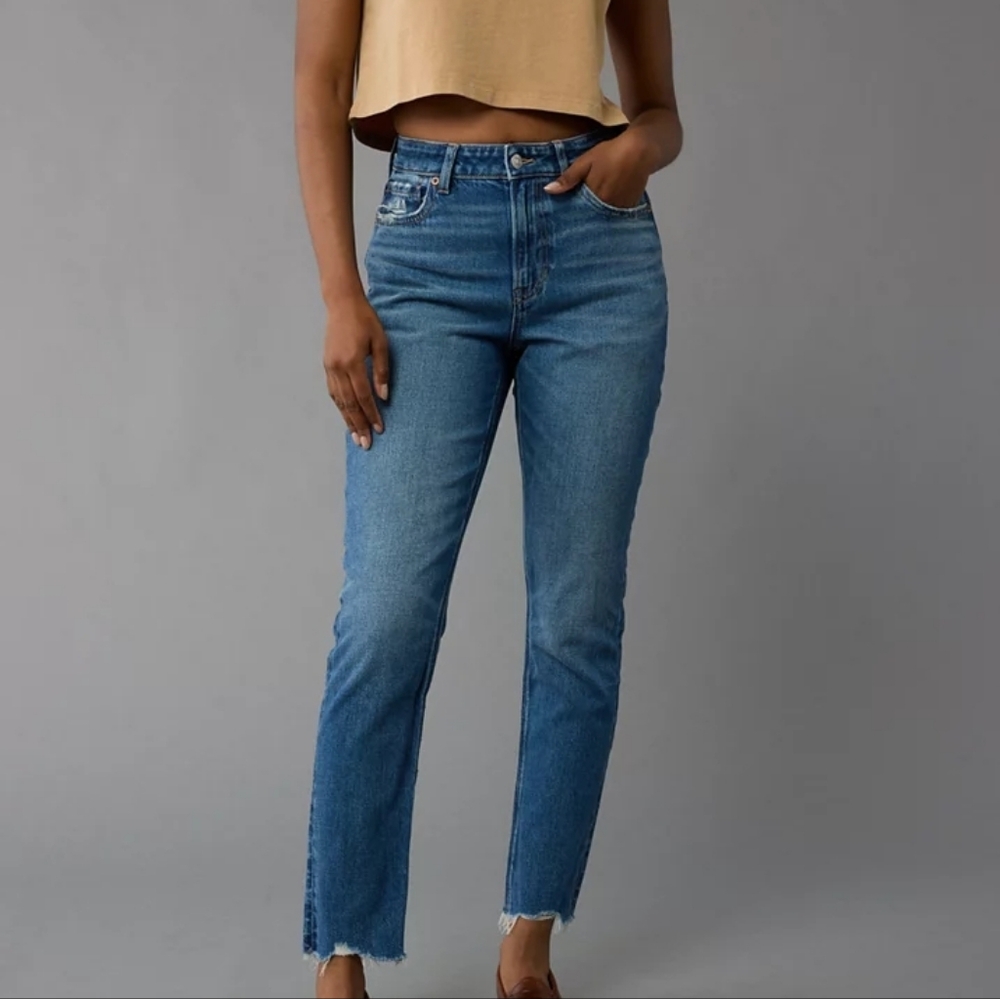 High-Rise Straight Jeans in Classic Blue Wash